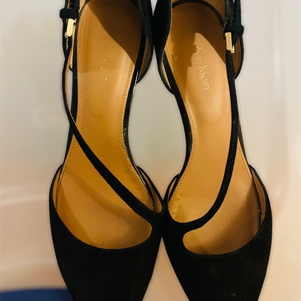 Calvin Klein black formal shoes in size 7.